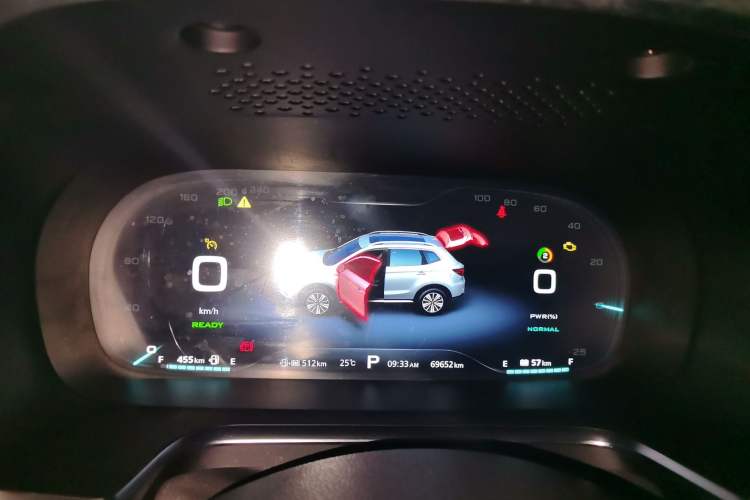 Used Roewe RX5 New Energy 2017 eRX5 50T Hybrid Connected Prestige Flagship Edition Instrument Cluster