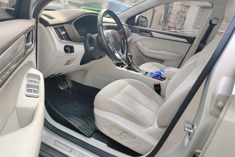 Used Roewe RX5 New Energy 2017 eRX5 50T Hybrid Connected Prestige Flagship Edition Left Front Seat