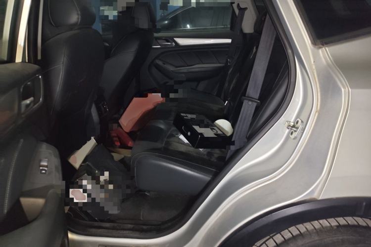 Used Roewe RX5 New Energy 2017 eRX5 50T Hybrid Connected Prestige Flagship Edition Left Rear Seat