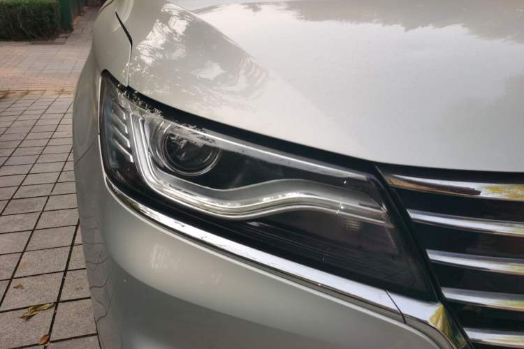 Used Roewe RX5 New Energy 2017 ERX5 EV400 Electric Internet Luxury Edition Right Front Headlight