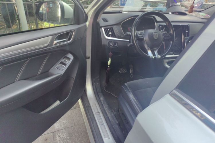 Used Roewe RX5 New Energy 2017 ERX5 EV400 Electric Internet Supreme Edition Right Front Seat