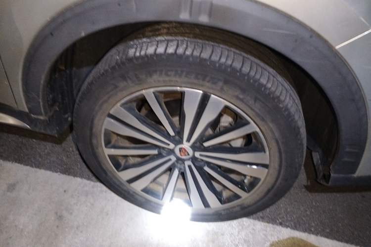 Used Roewe RX5 New Energy 2017 ERX5 EV400 Electric Internet Luxury Edition Right Front Wheel Hub