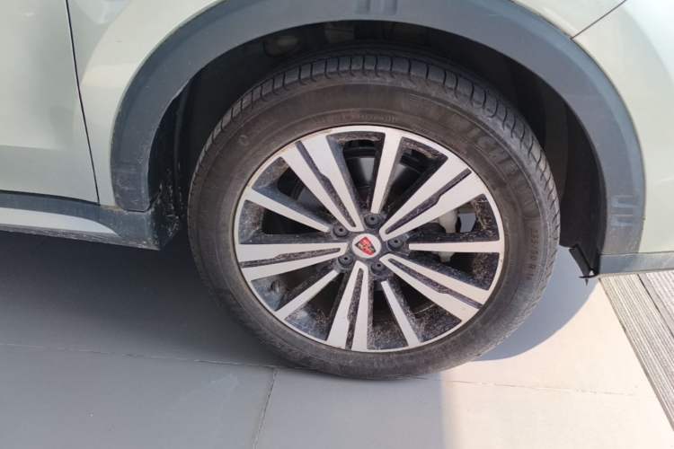 Used Roewe RX5 New Energy 2017 eRX5 50T Hybrid Connected Prestige Flagship Edition Right Front Wheel Hub