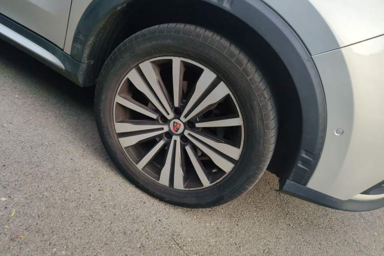 Used Roewe RX5 New Energy 2017 ERX5 EV400 Electric Internet Supreme Edition Right Front Wheel Hub