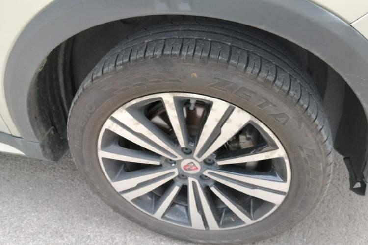 Used Roewe RX5 New Energy 2017 eRX5 50T Hybrid Connected Prestige Flagship Edition Right Front Wheel Hub