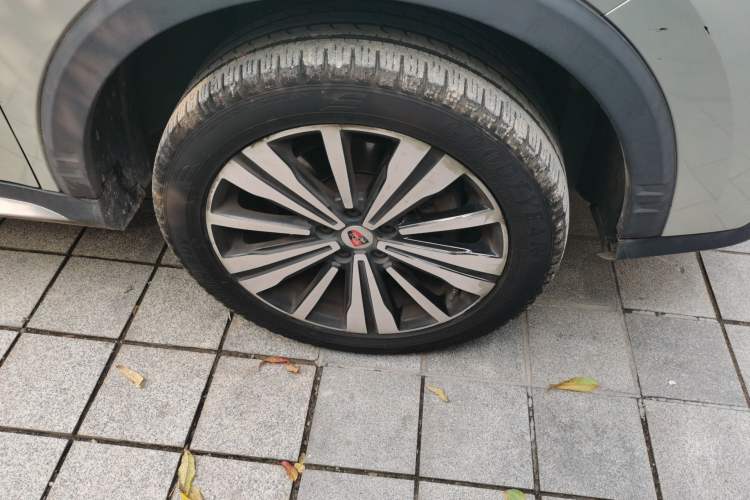 Used Roewe RX5 New Energy 2017 ERX5 EV400 Electric Internet Luxury Edition Right Front Wheel Hub