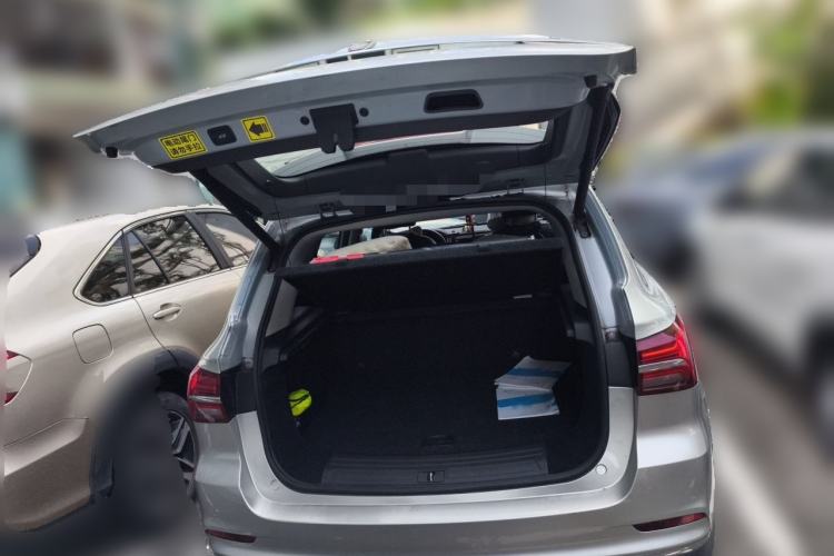 Used Roewe RX5 New Energy 2017 eRX5 50T Hybrid Connected Prestige Flagship Edition Trunk