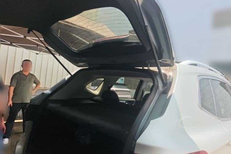 Used Roewe RX5 New Energy 2017 eRX5 50T Hybrid Connected Prestige Flagship Edition Trunk