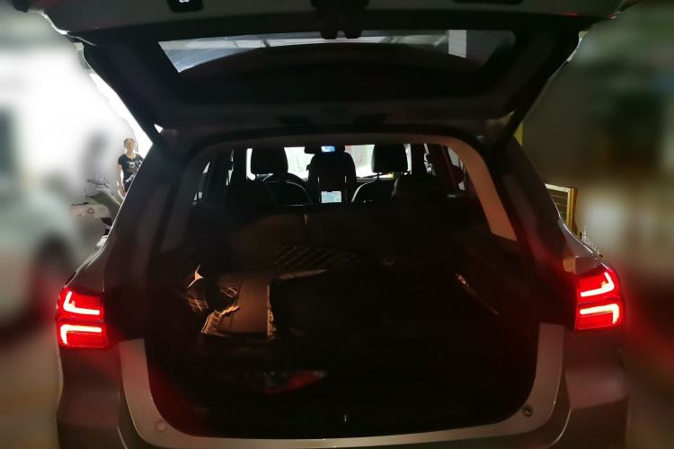Used Roewe RX5 New Energy 2017 eRX5 50T Hybrid Connected Prestige Flagship Edition Trunk
