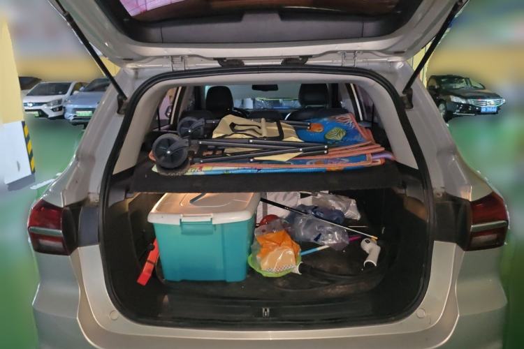Used Roewe RX5 New Energy 2017 eRX5 50T Hybrid Connected Prestige Flagship Edition Trunk
