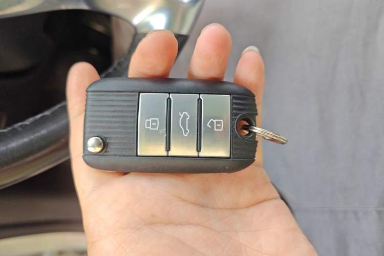Used Roewe RX5 New Energy 2017 eRX5 50T Hybrid Connected Prestige Flagship Edition Vehicle Key