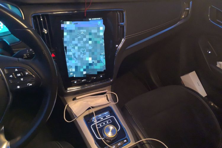 Used Roewe RX5 New Energy 2017 ERX5 EV400 Electric Internet Supreme Edition Audio And AC Panel