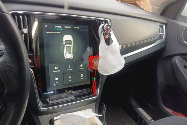 Used Roewe RX5 New Energy 2017 ERX5 EV400 Electric Internet Supreme Edition Audio And AC Panel