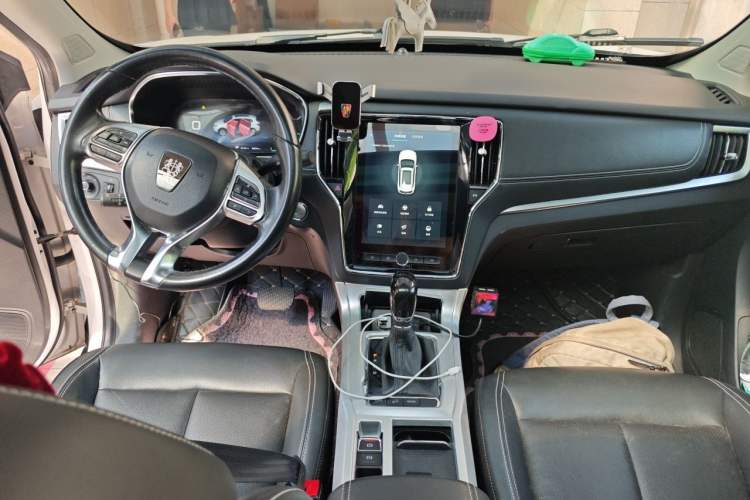 Used Roewe RX5 New Energy 2017 eRX5 50T Hybrid Connected Prestige Flagship Edition Center Console