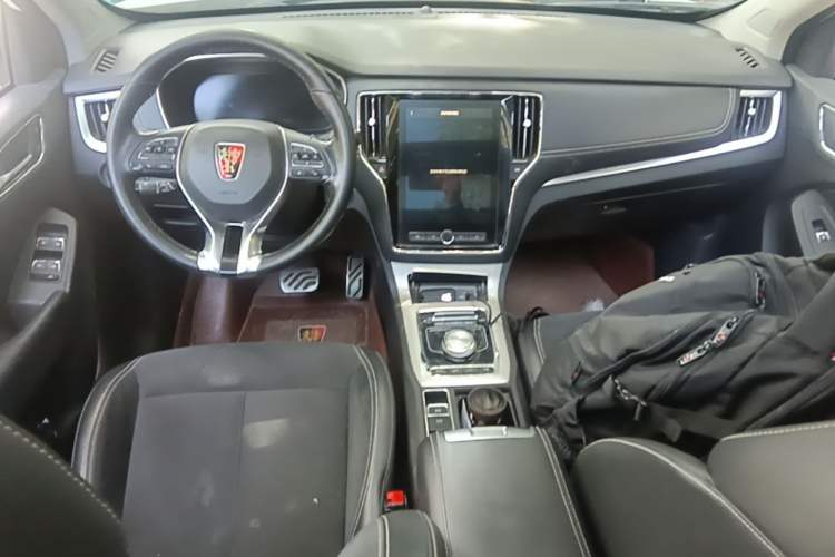 Used Roewe RX5 New Energy 2017 ERX5 EV400 Electric Internet Supreme Edition Center Console