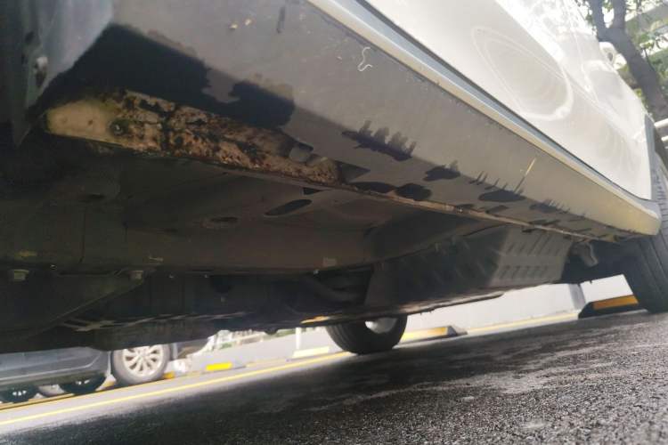 Used Roewe RX5 New Energy 2017 eRX5 50T Hybrid Connected Prestige Flagship Edition Chassis Front Left