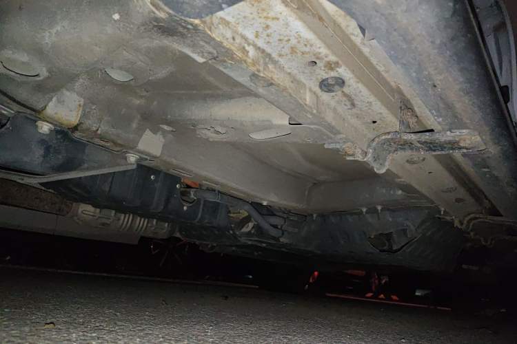 Used Roewe RX5 New Energy 2017 eRX5 50T Hybrid Connected Prestige Flagship Edition Chassis Front Left