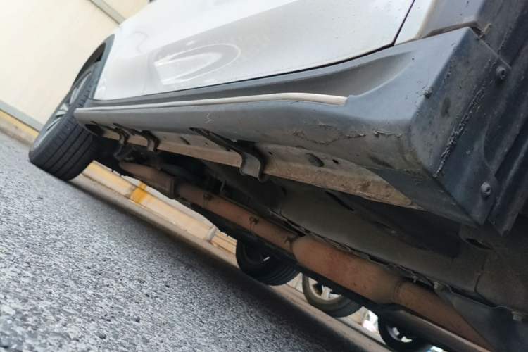 Used Roewe RX5 New Energy 2017 eRX5 50T Hybrid Connected Prestige Flagship Edition Chassis Front Right