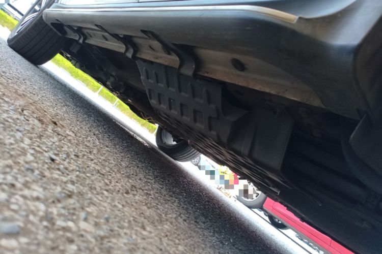 Used Roewe RX5 New Energy 2017 eRX5 50T Hybrid Connected Prestige Flagship Edition Chassis Rear Left