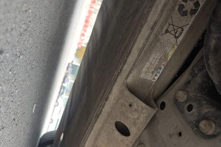 Used Roewe RX5 New Energy 2017 ERX5 EV400 Electric Internet Luxury Edition Chassis Rear Right