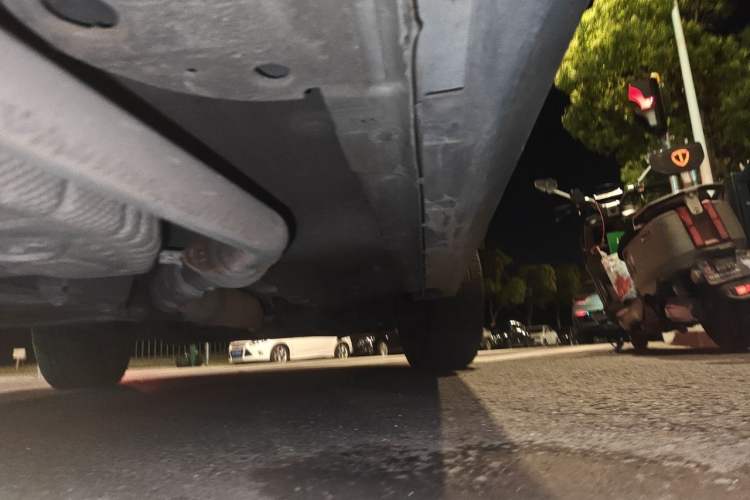 Used Roewe RX5 New Energy 2017 eRX5 50T Hybrid Connected Prestige Flagship Edition Chassis Rear Right