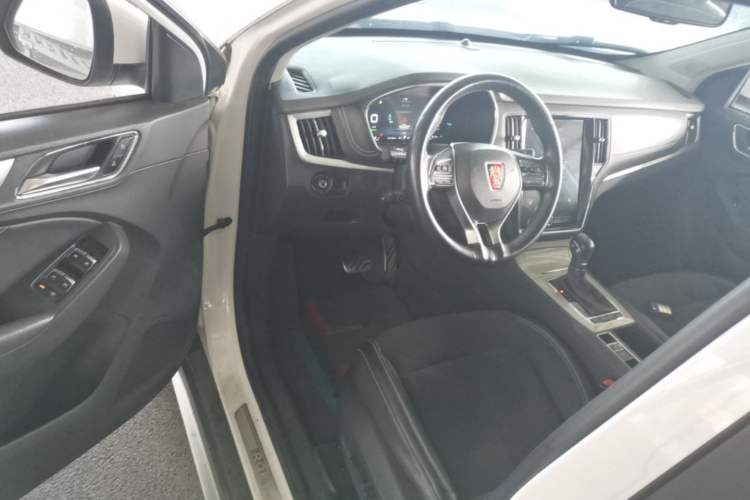 Used Roewe RX5 New Energy 2017 eRX5 50T Hybrid Connected Prestige Flagship Edition Driver Seat