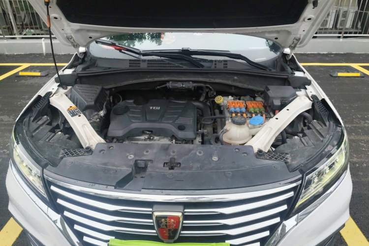 Used Roewe RX5 New Energy 2017 eRX5 50T Hybrid Connected Prestige Flagship Edition Engine Bay