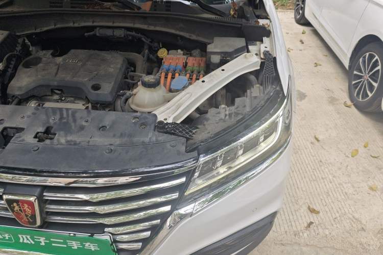 Used Roewe RX5 New Energy 2017 eRX5 50T Hybrid Connected Prestige Flagship Edition Engine Bay Left