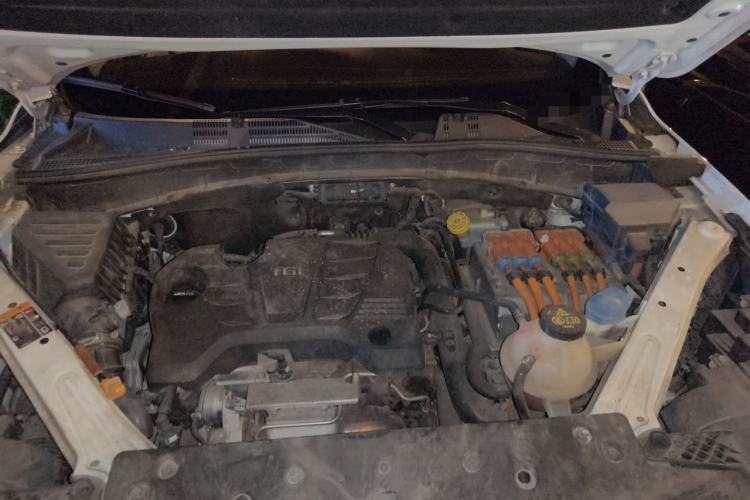 Used Roewe RX5 New Energy 2017 eRX5 50T Hybrid Connected Prestige Flagship Edition Engine Bay
