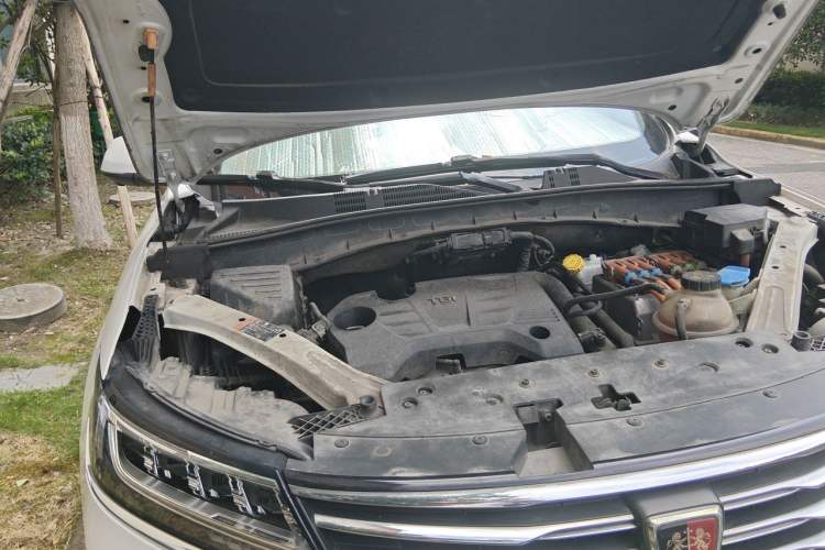 Used Roewe RX5 New Energy 2017 eRX5 50T Hybrid Connected Prestige Flagship Edition Engine Bay Right