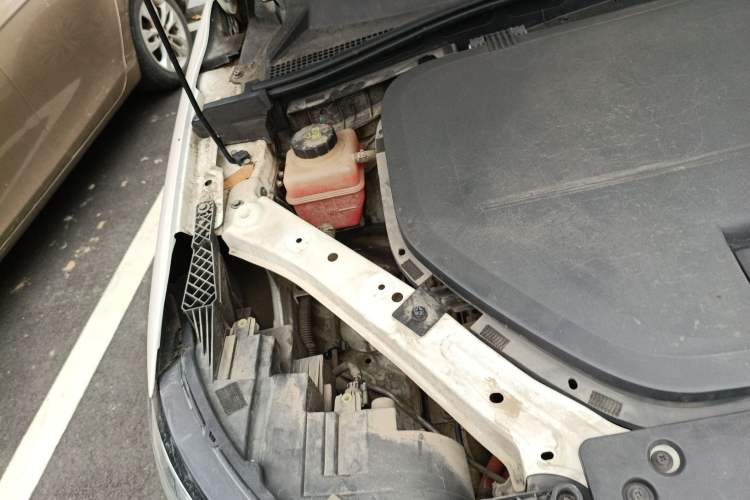 Used Roewe RX5 New Energy 2017 ERX5 EV400 Electric Internet Supreme Edition Engine Bay Right
