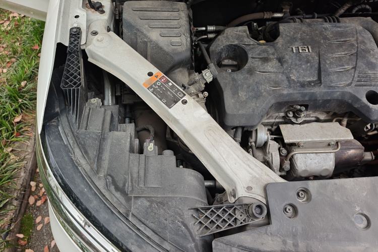 Used Roewe RX5 New Energy 2017 eRX5 50T Hybrid Connected Prestige Flagship Edition Engine Bay Right