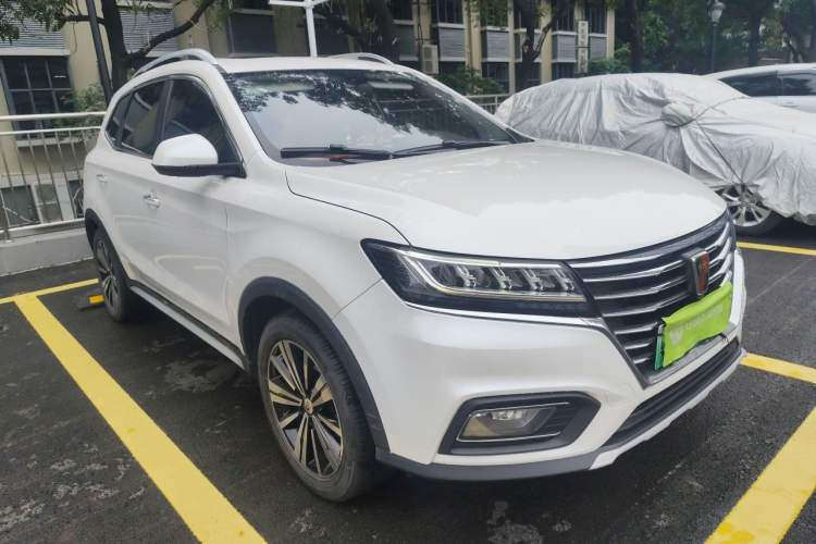 Used Roewe RX5 New Energy 2017 eRX5 50T Hybrid Connected Prestige Flagship Edition Front Right 45 Deg
