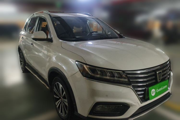Used Roewe RX5 New Energy 2017 eRX5 50T Hybrid Connected Prestige Flagship Edition Front Right 45 Deg