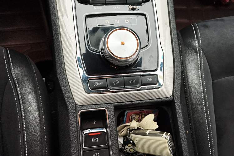 Used Roewe RX5 New Energy 2017 ERX5 EV400 Electric Internet Supreme Edition Gear Lever
