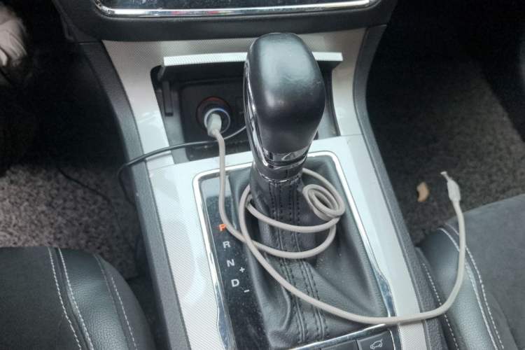 Used Roewe RX5 New Energy 2017 eRX5 50T Hybrid Connected Prestige Flagship Edition Gear Lever
