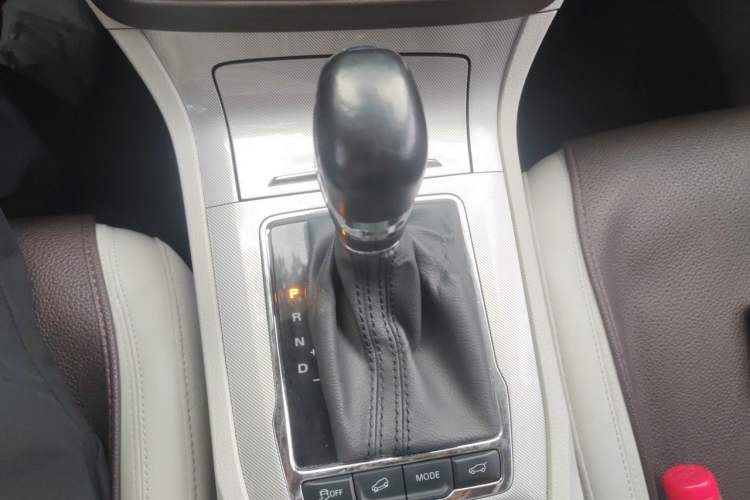 Used Roewe RX5 New Energy 2017 eRX5 50T Hybrid Connected Prestige Flagship Edition Gear Lever