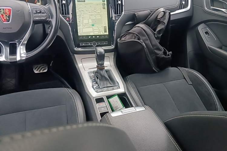 Used Roewe RX5 New Energy 2017 eRX5 50T Hybrid Connected Prestige Flagship Edition Gear Lever