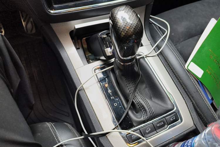 Used Roewe RX5 New Energy 2017 eRX5 50T Hybrid Connected Prestige Flagship Edition Gear Lever