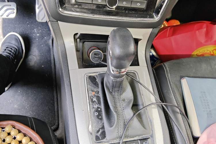 Used Roewe RX5 New Energy 2017 eRX5 50T Hybrid Connected Prestige Flagship Edition Gear Lever