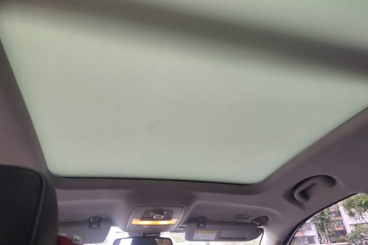 Used Roewe RX5 New Energy 2017 eRX5 50T Hybrid Connected Prestige Flagship Edition Headliner