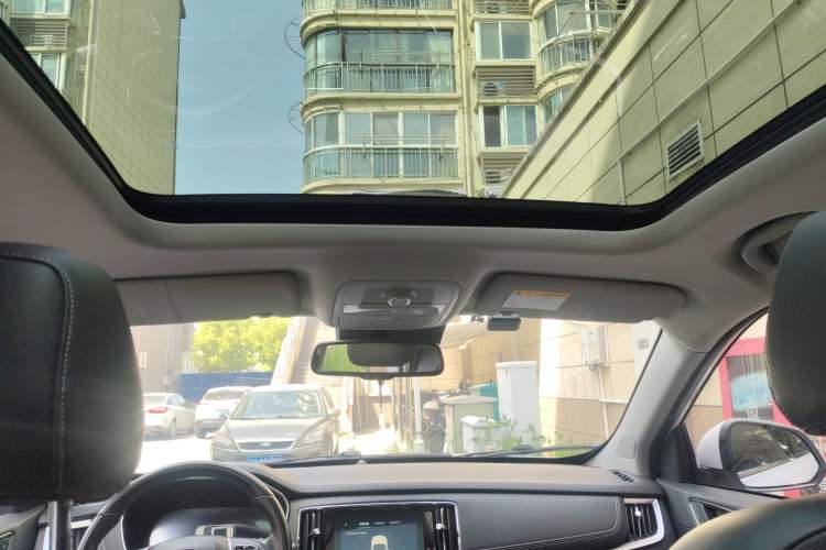 Used Roewe RX5 New Energy 2017 ERX5 EV400 Electric Internet Supreme Edition Headliner