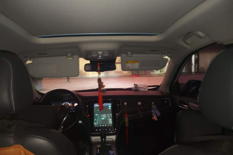 Used Roewe RX5 New Energy 2017 eRX5 50T Hybrid Connected Prestige Flagship Edition Headliner