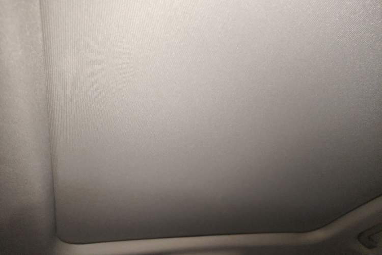 Used Roewe RX5 New Energy 2017 eRX5 50T Hybrid Connected Prestige Flagship Edition Headliner