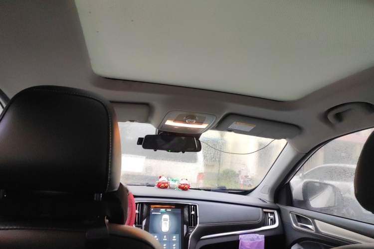 Used Roewe RX5 New Energy 2017 eRX5 50T Hybrid Connected Prestige Flagship Edition Headliner