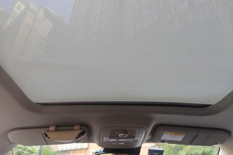 Used Roewe RX5 New Energy 2017 eRX5 50T Hybrid Connected Prestige Flagship Edition Headliner