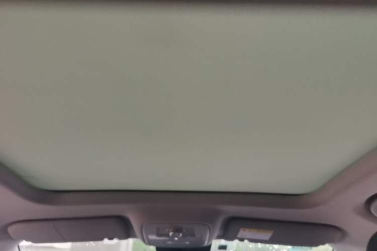 Used Roewe RX5 New Energy 2017 eRX5 50T Hybrid Connected Prestige Flagship Edition Headliner