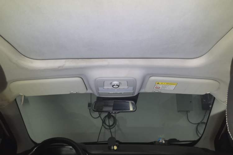 Used Roewe RX5 New Energy 2017 ERX5 EV400 Electric Internet Flagship Edition Headliner