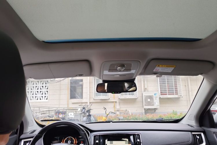 Used Roewe RX5 New Energy 2017 eRX5 50T Hybrid Connected Prestige Flagship Edition Headliner