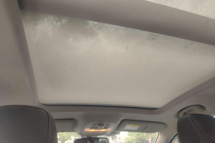 Used Roewe RX5 New Energy 2017 eRX5 50T Hybrid Connected Prestige Flagship Edition Headliner